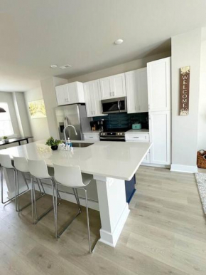 Brand New Build 10 Min- Uptown